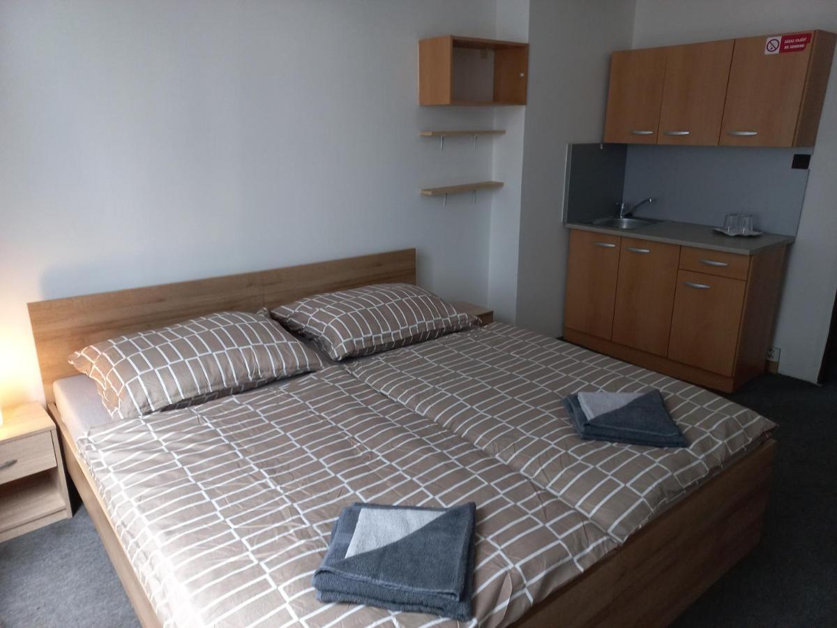 Penzion Tina Prešov Exterior foto